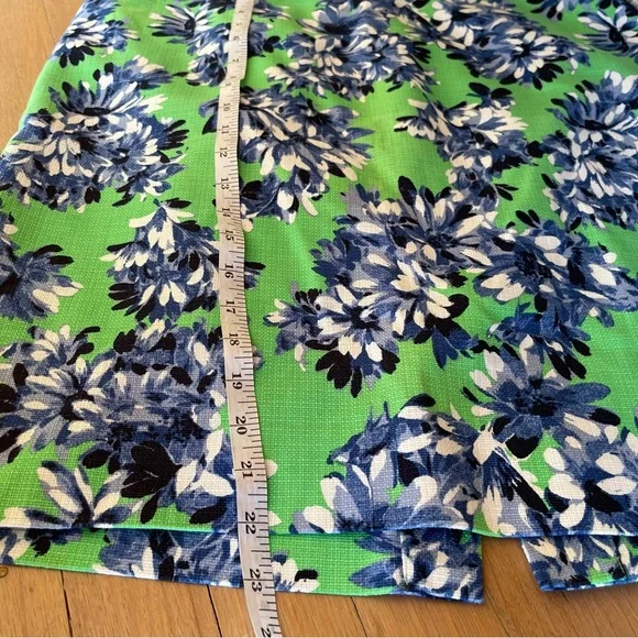J Crew Pencil Skirt in Green with blue and white flowers size 10 Preppy Coastal - Picture 10 of 11